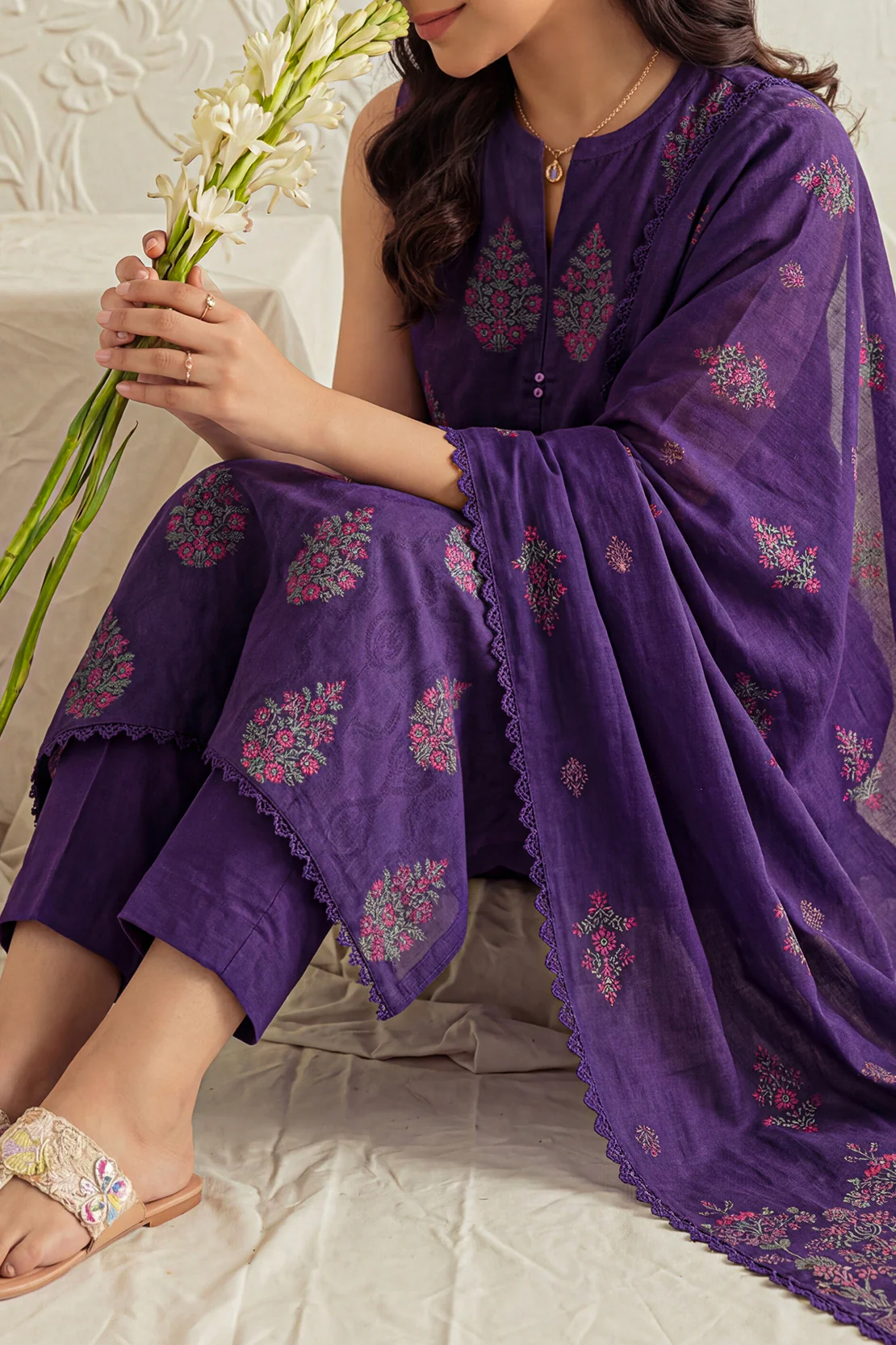 Unstitched Jacquard Cotton 3 Piece - Image 4