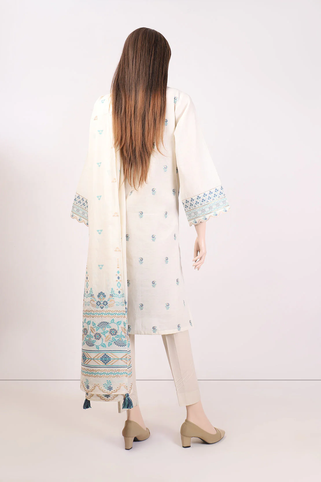 Unstitched Jacquard Cotton 3 Piece (Special Price) - Image 2