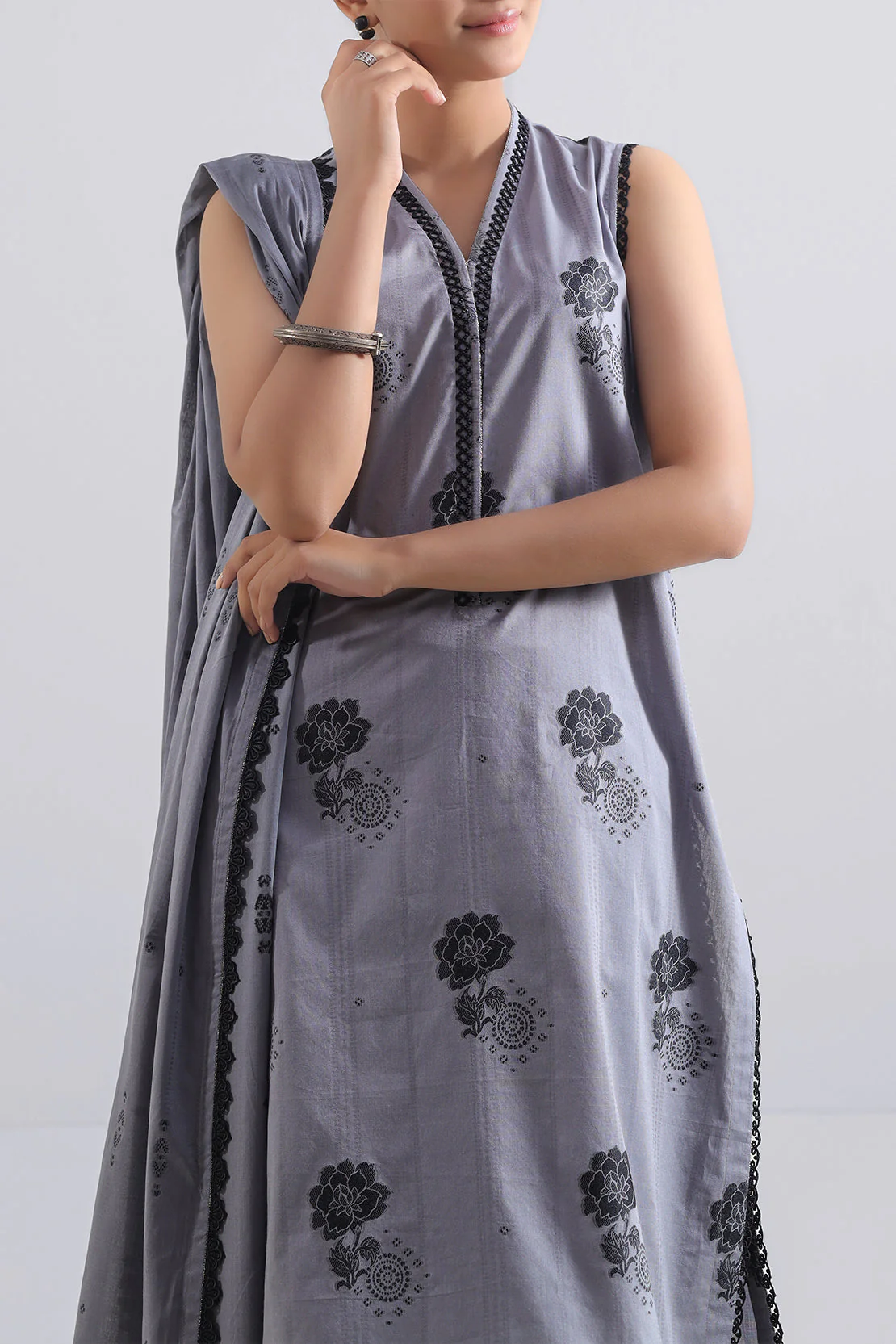 Unstitched Jacquard Cotton 3 Piece - Image 5