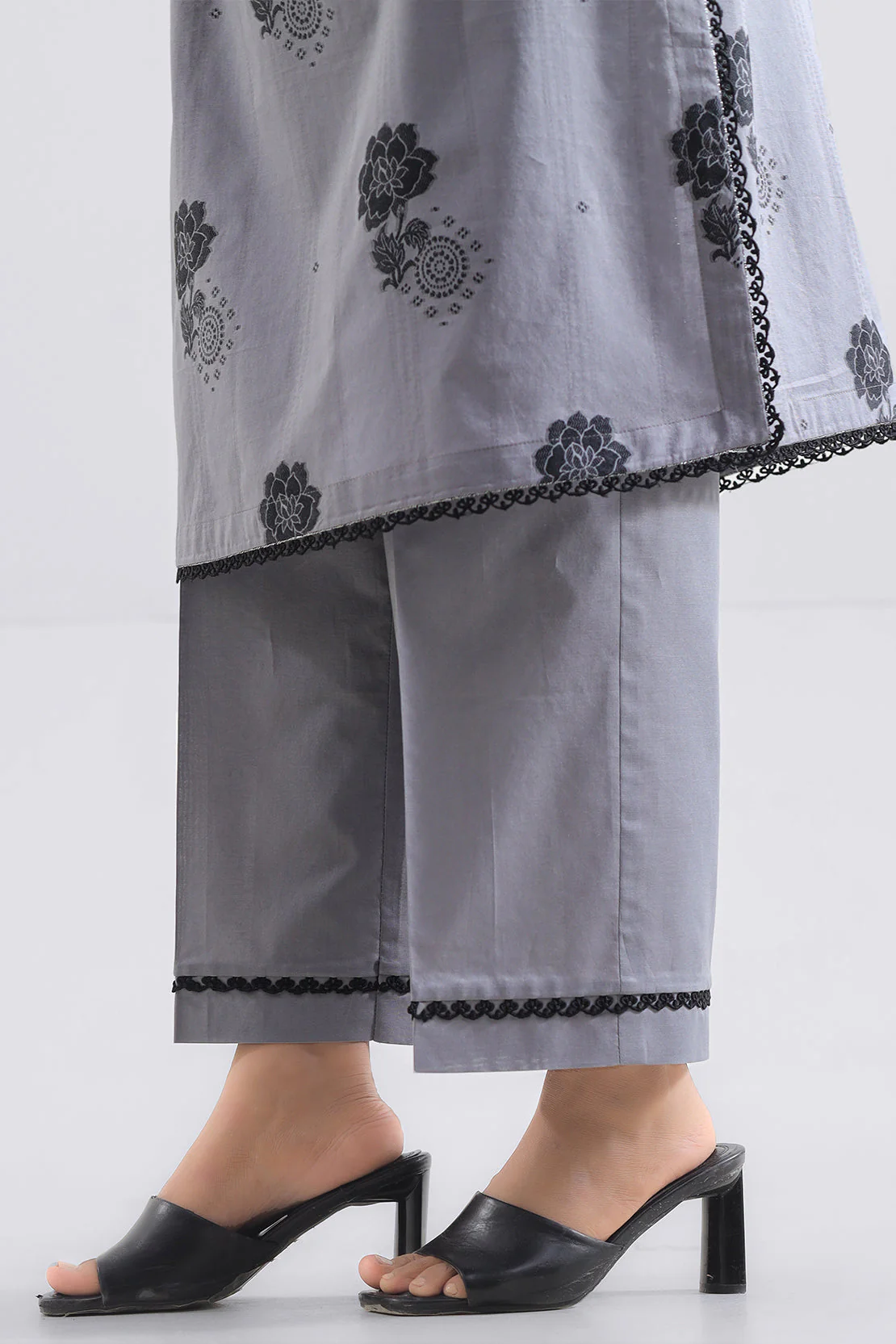 Unstitched Jacquard Cotton 3 Piece - Image 6