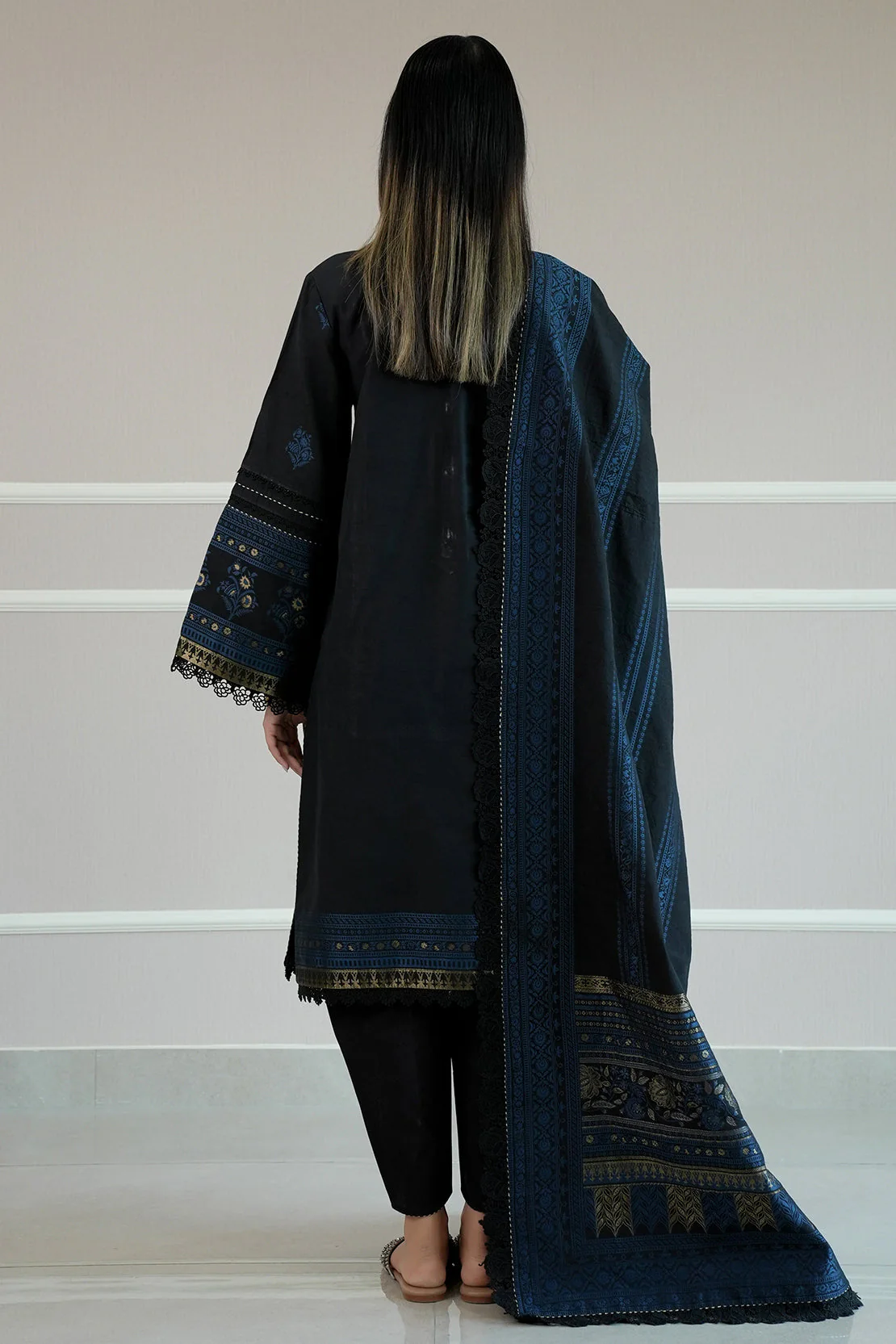 Unstitched Jacquard Cotton 3 Piece - Image 3