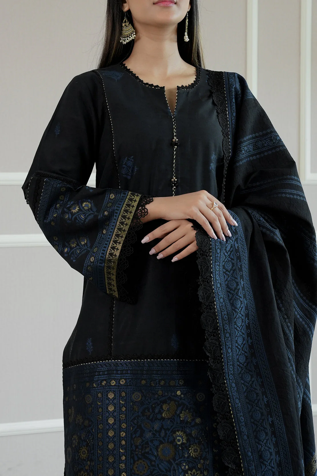 Unstitched Jacquard Cotton 3 Piece - Image 4