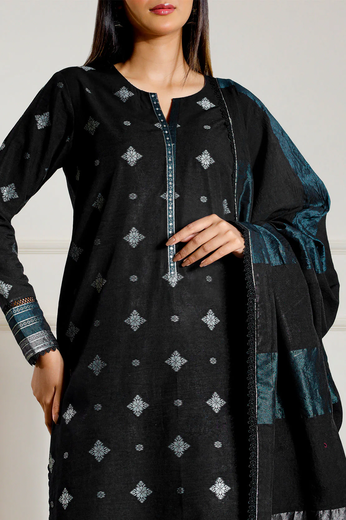 Unstitched Jacquard Cotton 3 Piece - Image 7