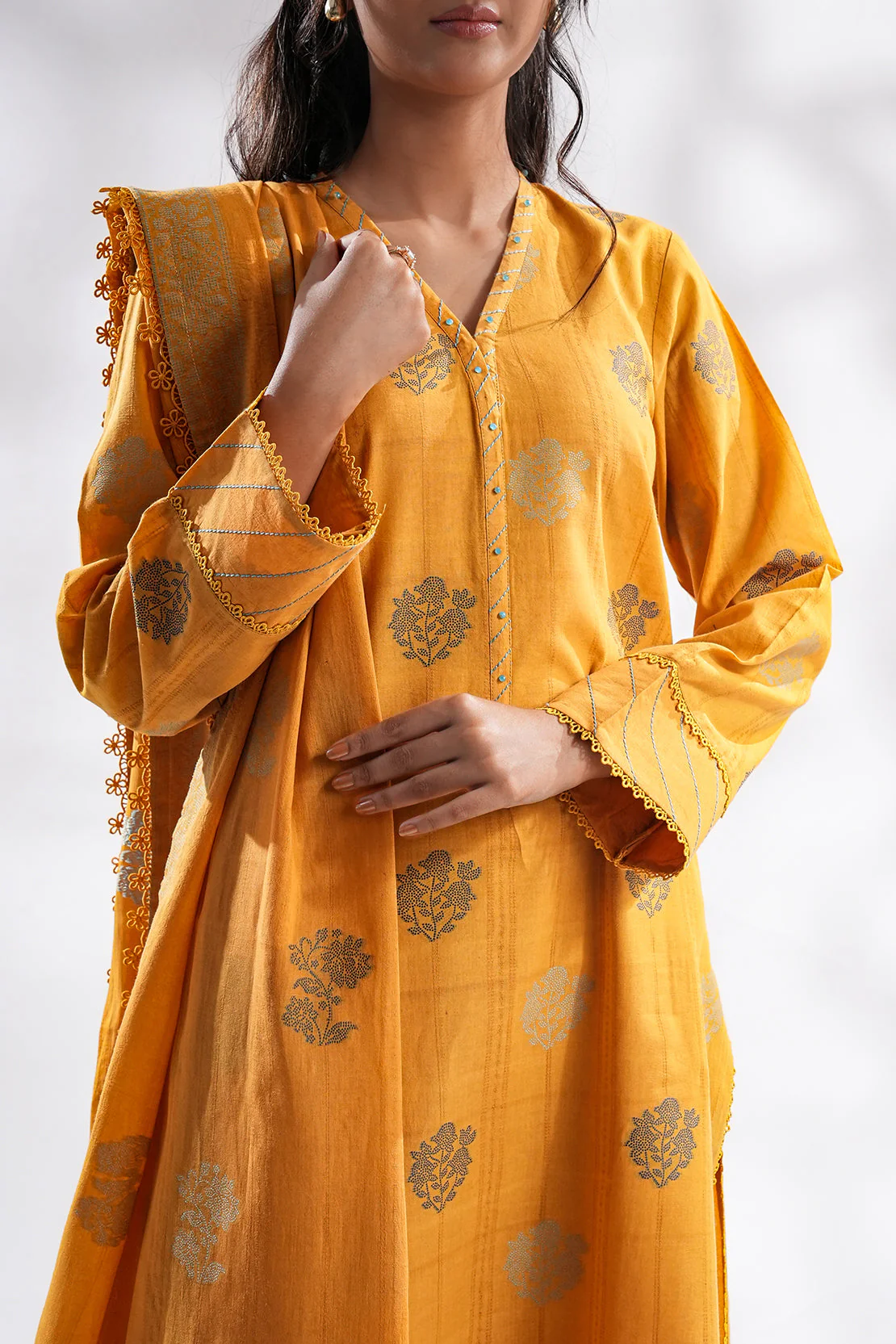 Unstitched Jacquard Cotton 3 Piece - Image 2