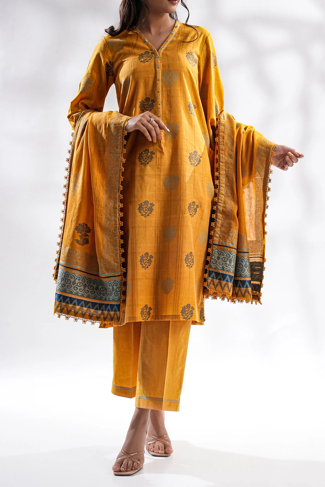 Unstitched Jacquard Cotton 3 Piece - Image 5