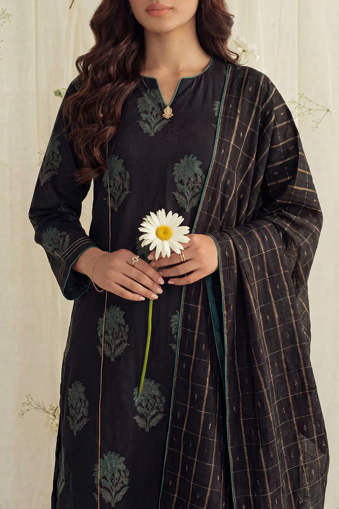 Unstitched Jacquard Cotton 3 Piece - Image 3