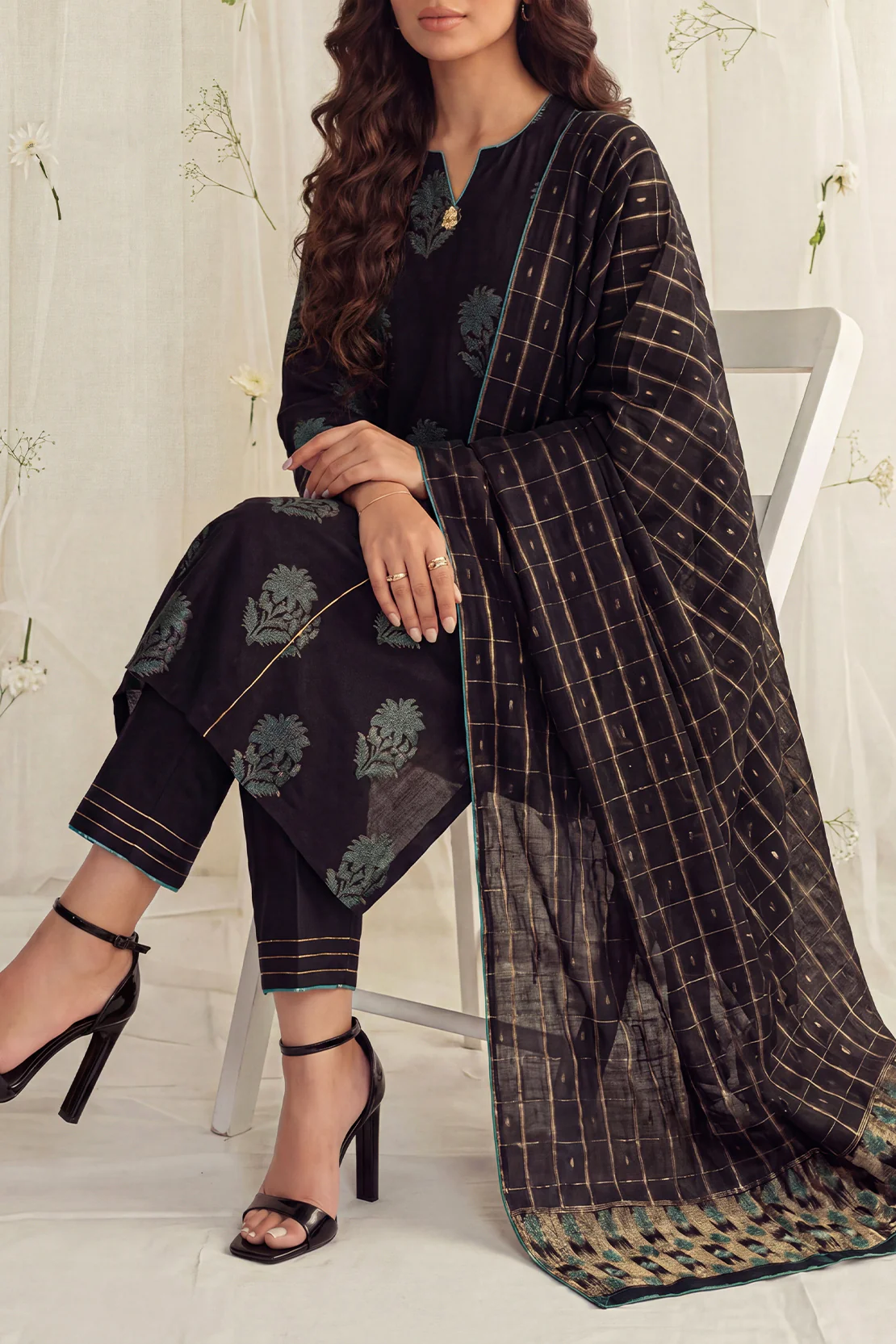 Unstitched Jacquard Cotton 3 Piece - Image 4