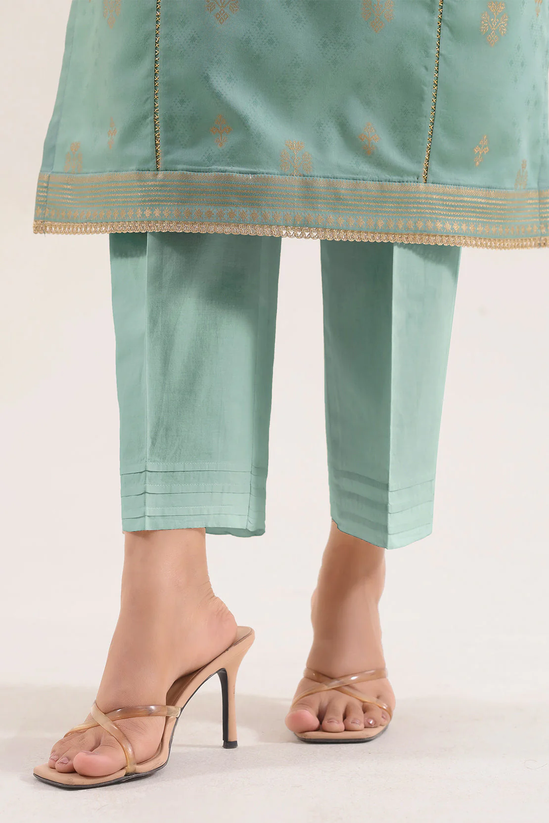 Unstitched Jacquard Cotton 3 Piece - Image 5
