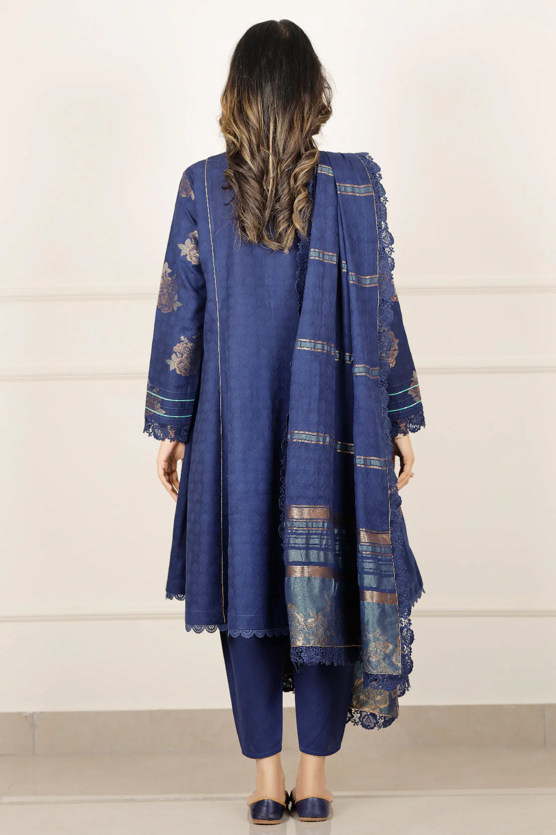 Unstitched Jacquard Cotton 3 Piece - Image 8
