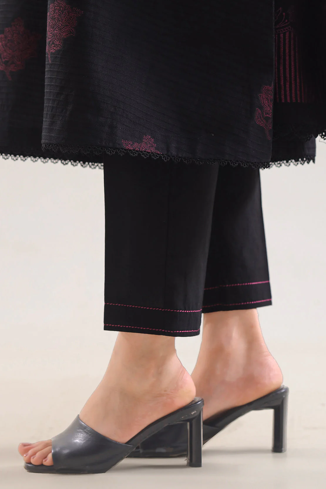 Unstitched Jacquard Cotton 3 Piece - Image 5