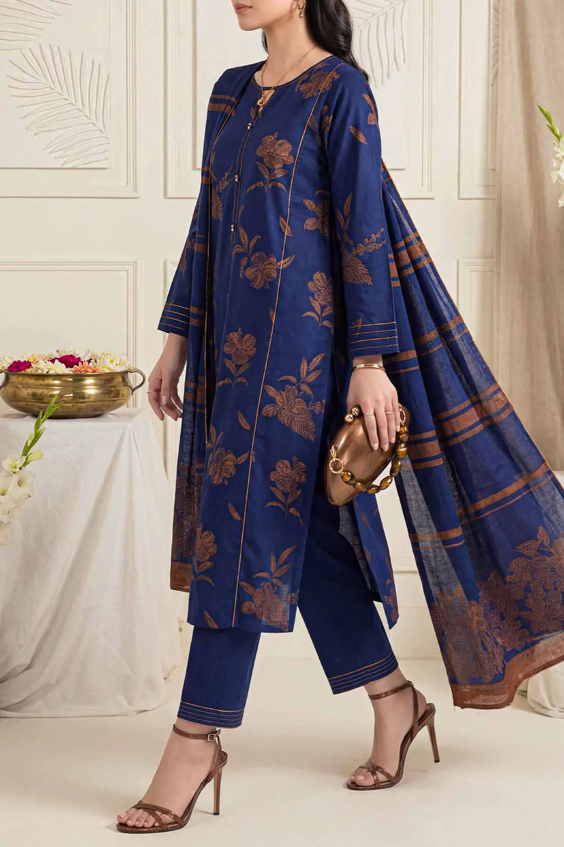 Unstitched Jacquard Cotton 3 Piece - Image 3