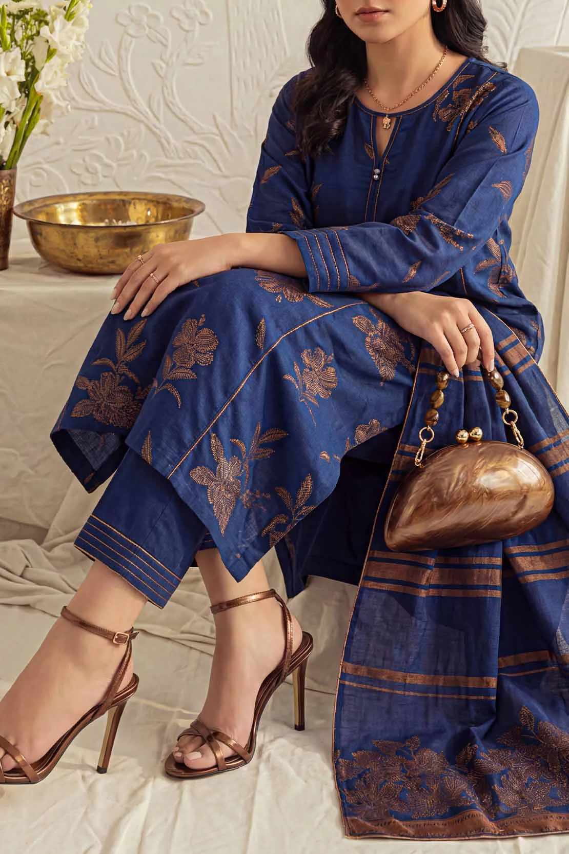 Unstitched Jacquard Cotton 3 Piece - Image 5