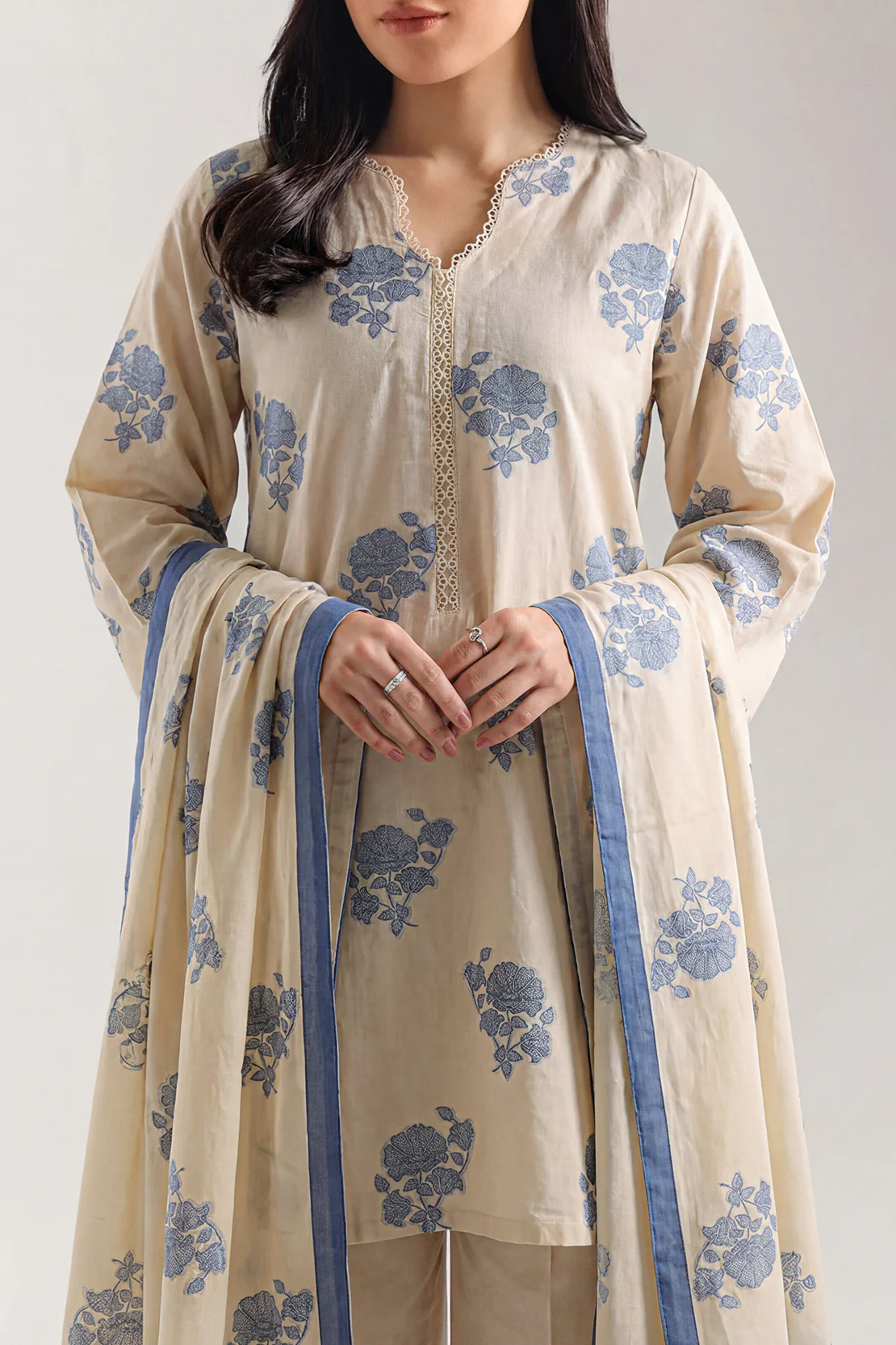 Unstitched Jacquard Cotton 3 Piece - Image 2