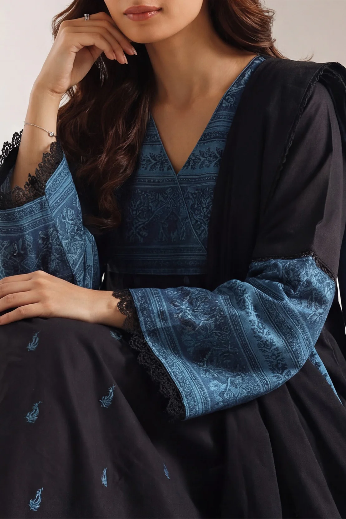 Unstitched Jacquard Cotton 3 Piece - Image 3