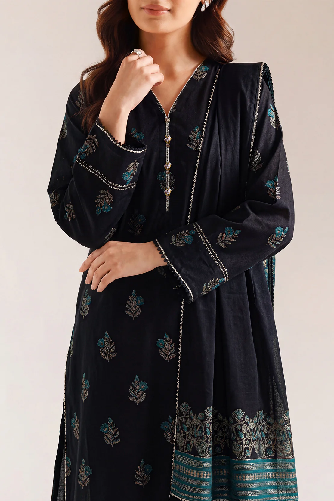 Unstitched Jacquard Cotton 3 Piece - Image 2