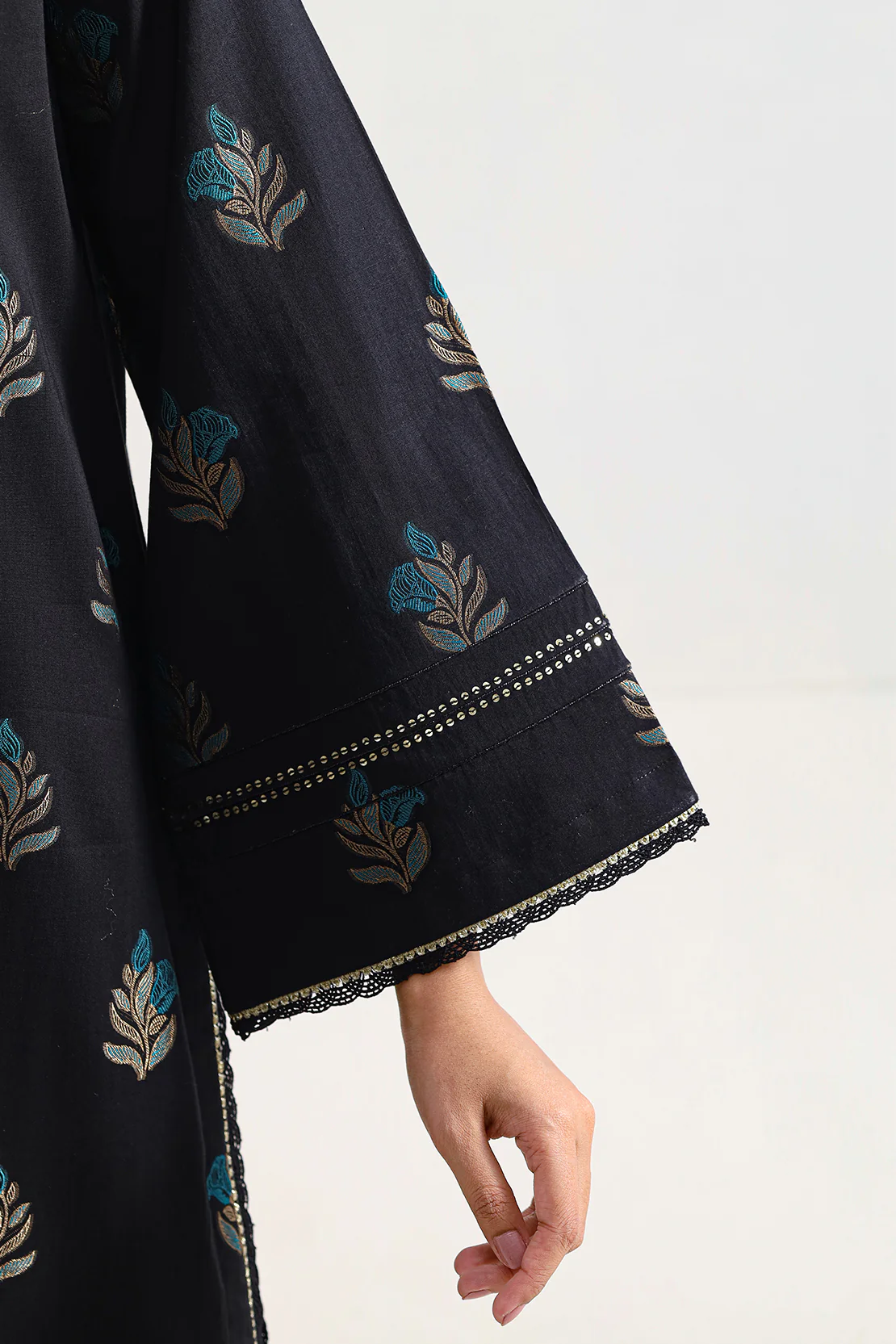 Unstitched Jacquard Cotton 3 Piece - Image 4