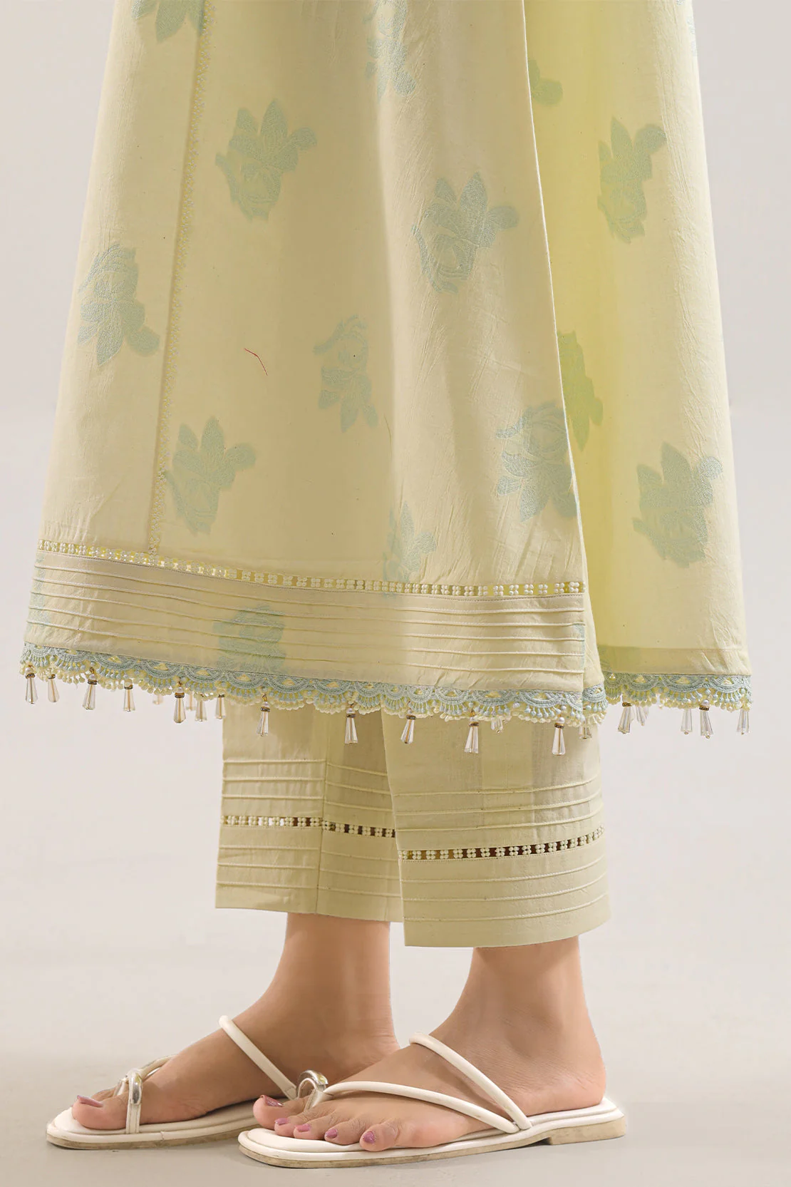 Unstitched Jacquard Cotton 3 Piece - Image 6