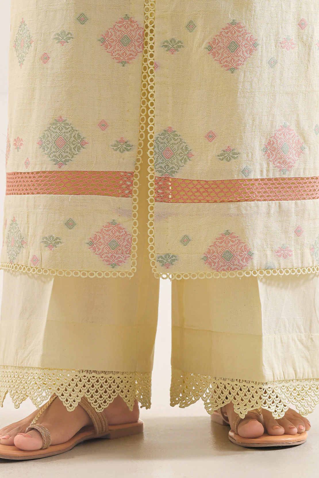 Unstitched Jacquard Cotton 3 Piece - Image 6
