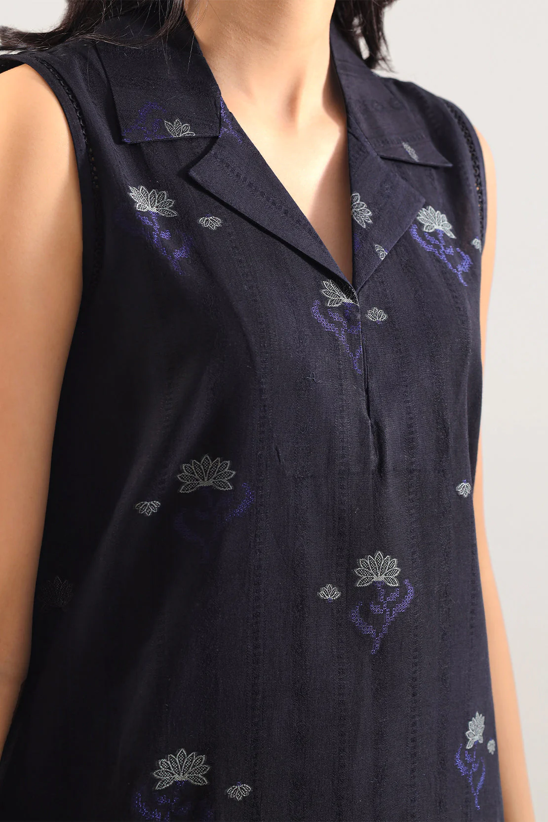 Unstitched Jacquard Cotton 3 Piece - Image 3