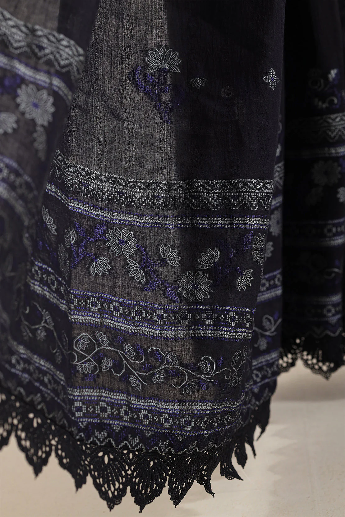 Unstitched Jacquard Cotton 3 Piece - Image 6