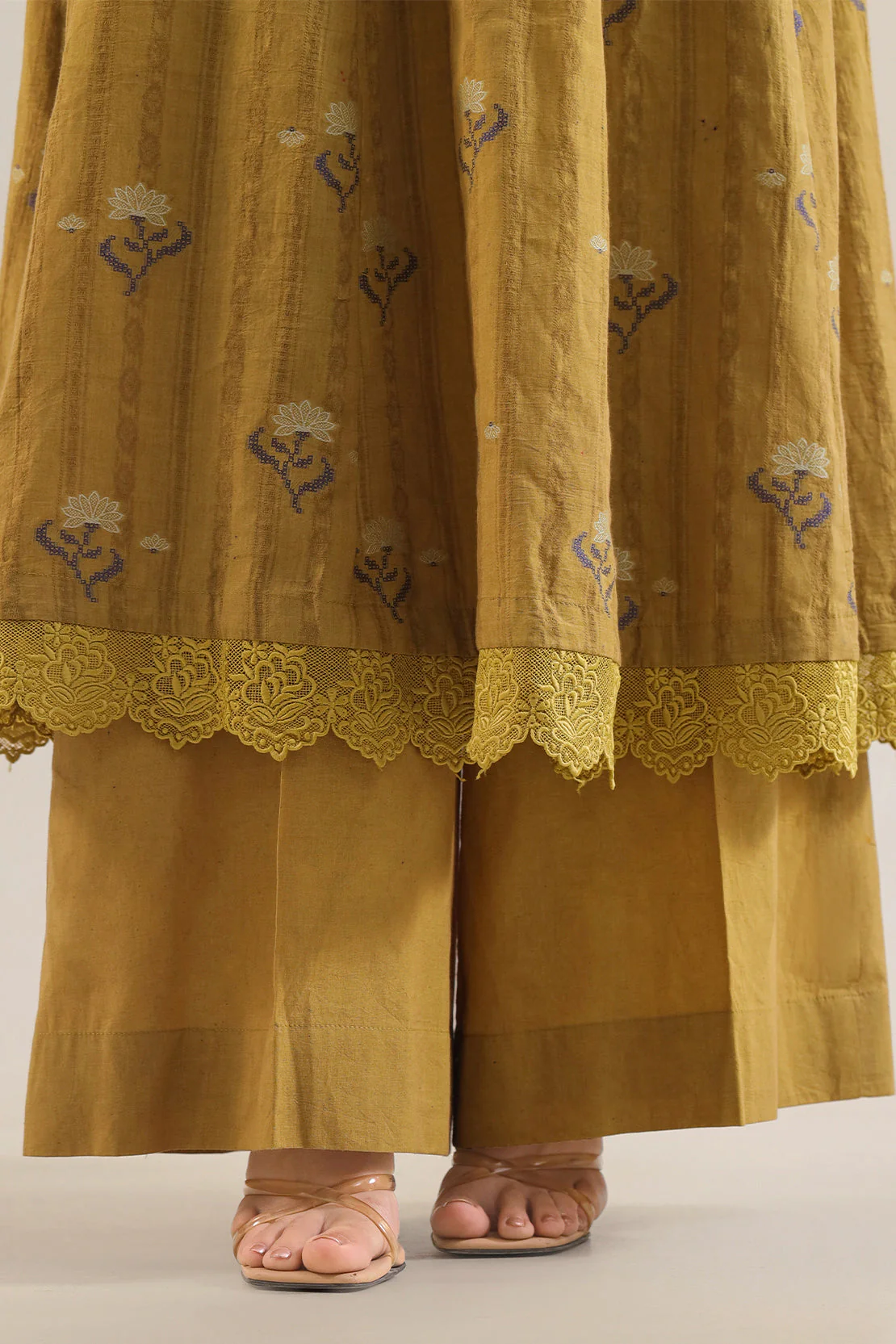 Unstitched Jacquard Cotton 3 Piece - Image 6