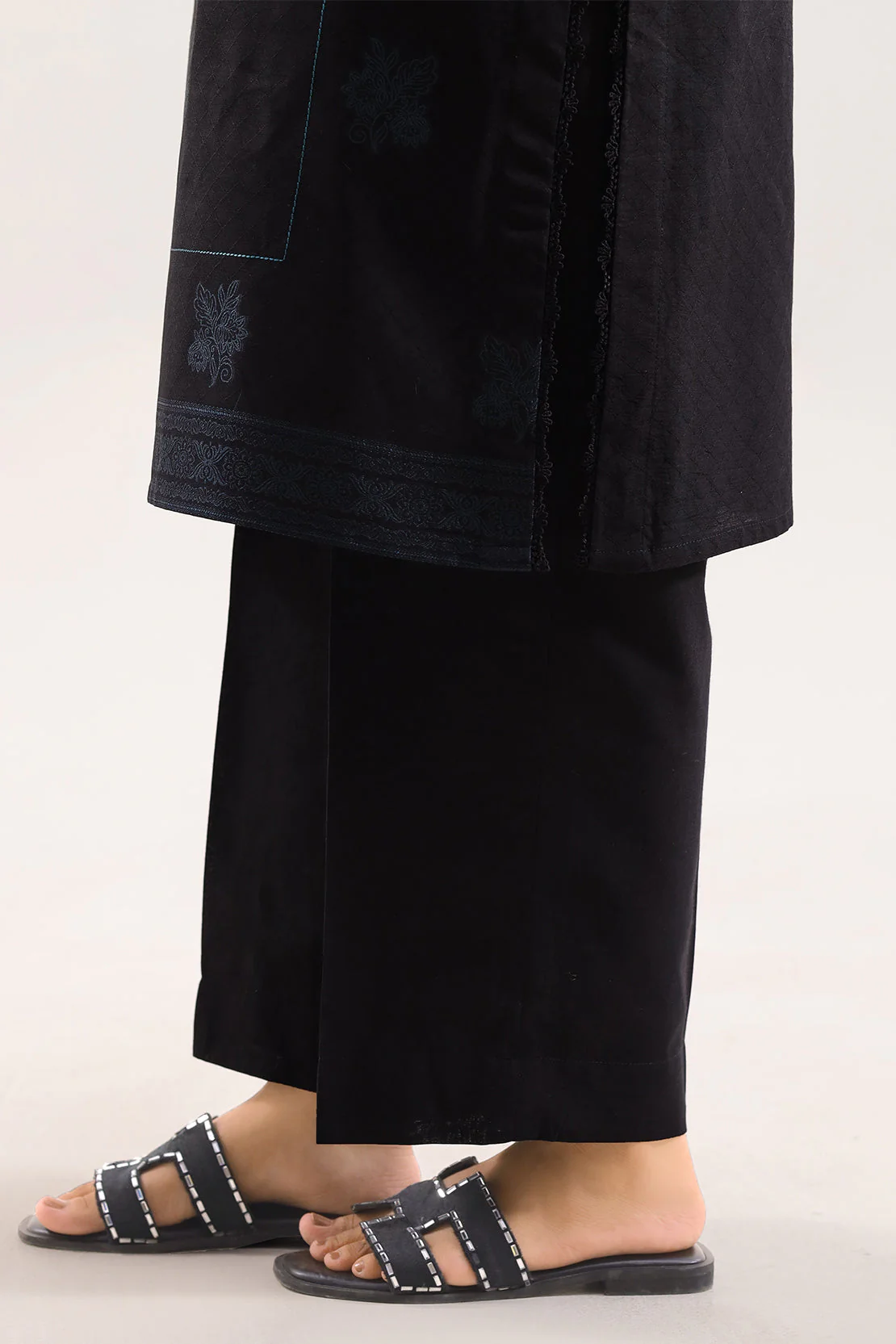 Unstitched Jacquard Cotton 3 Piece - Image 5