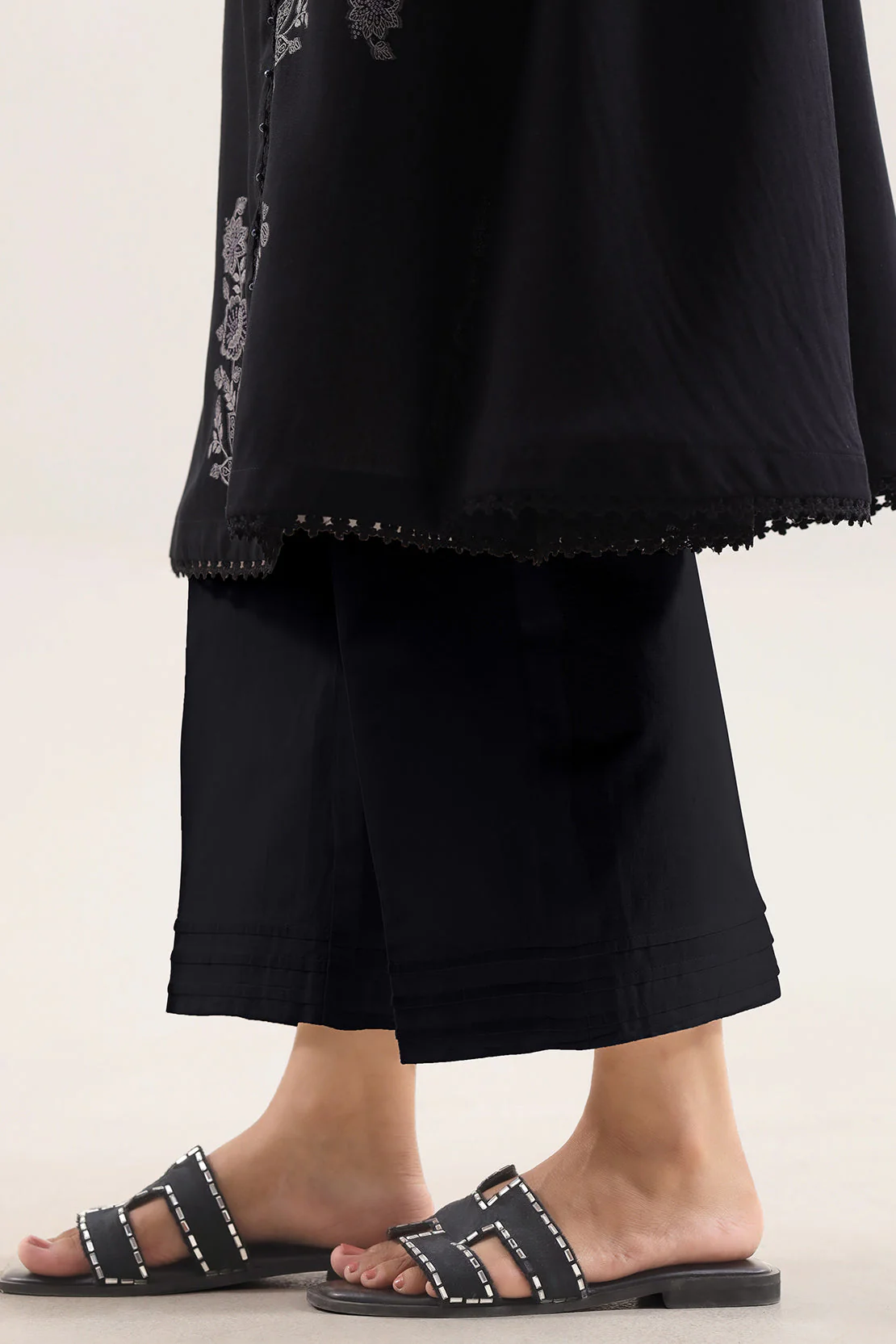 Unstitched Jacquard Cotton 3 Piece - Image 4