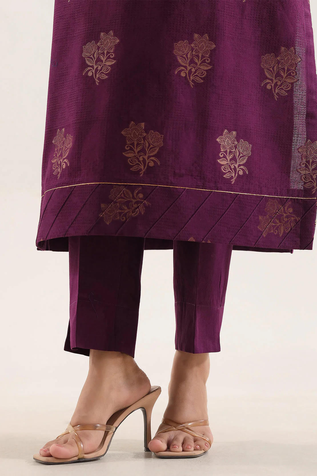 Unstitched Jacquard Cotton 3 Piece - Image 5