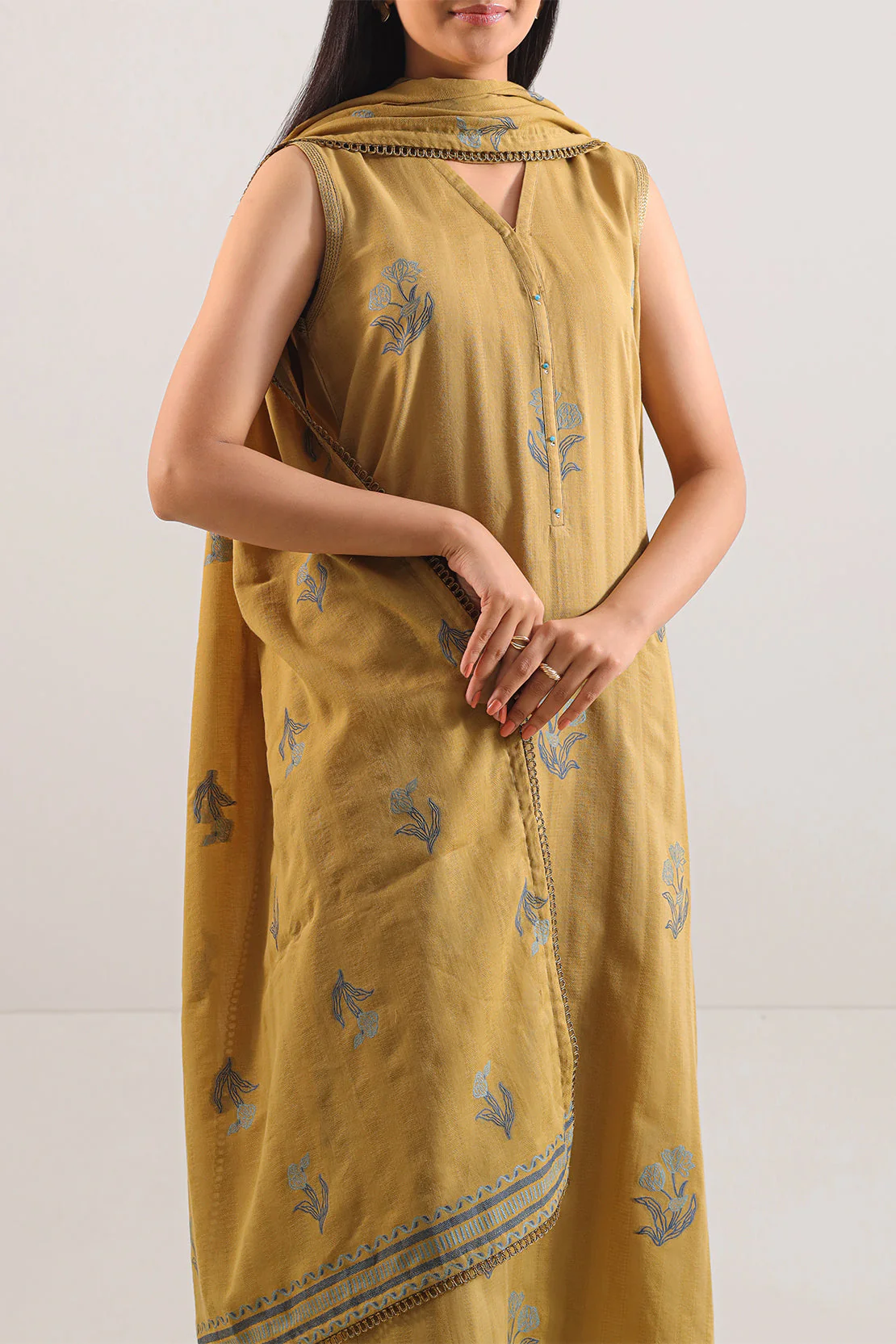 Unstitched Jacquard Cotton 3 Piece - Image 2