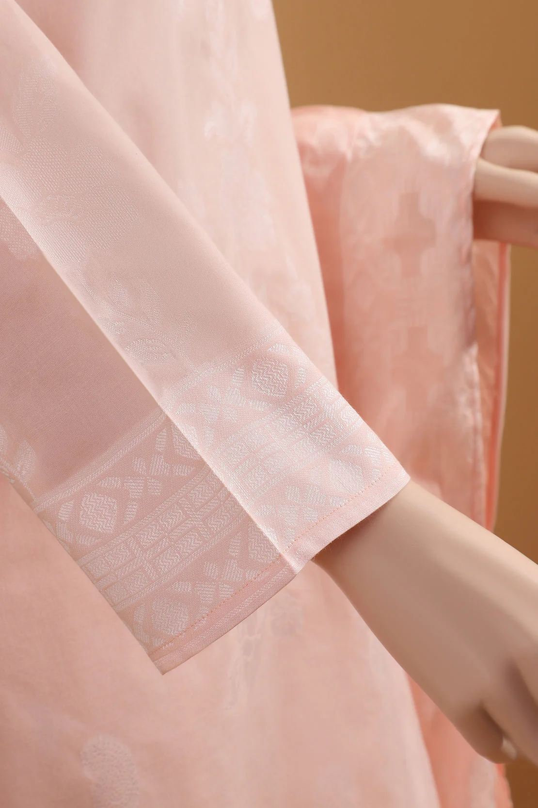 Unstitched Jacquard Cotton Shirt - Image 4