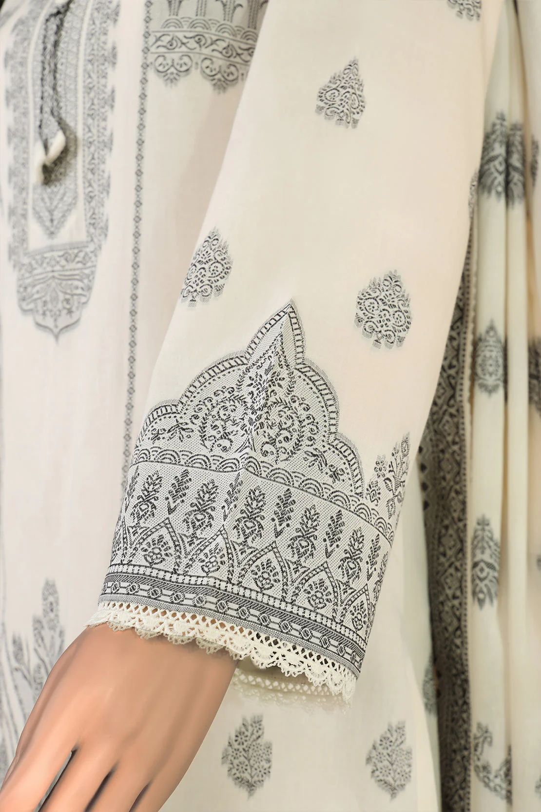 Unstitched Jacquard Cotton Shirt - Image 3