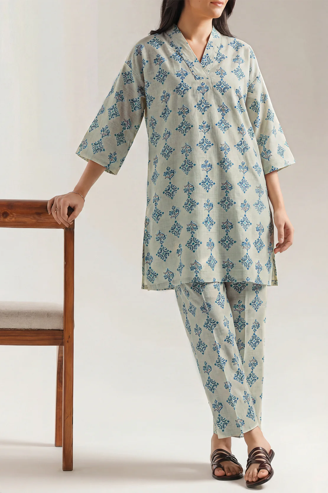 Printed Khaddar Viscose Stitched Shirt