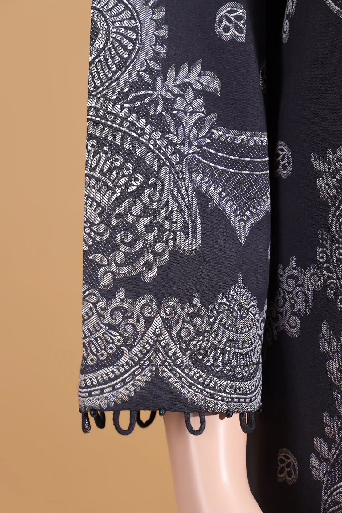 Unstitched Jacquard Cotton Shirt - Image 4