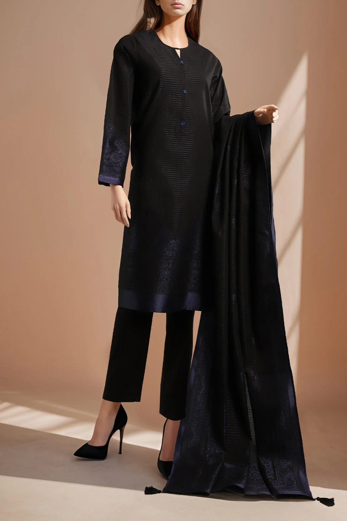 Unstitched Jacquard Cotton Shirt - Image 2
