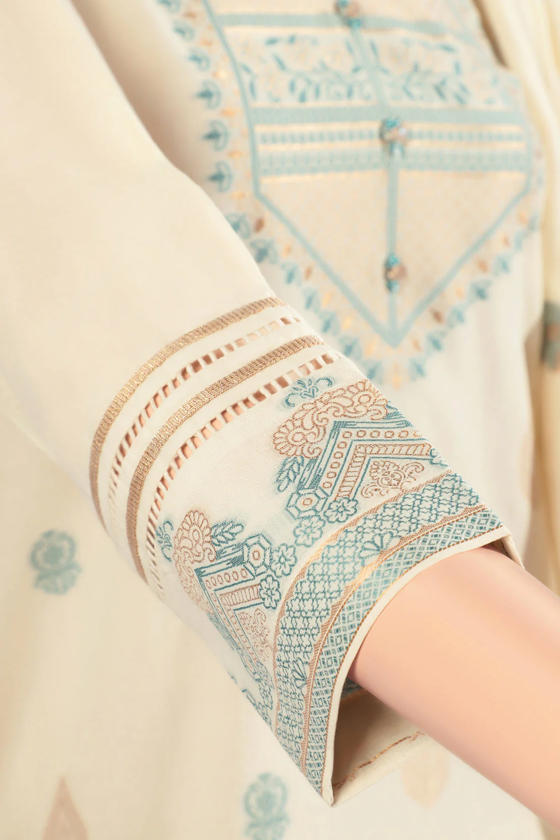 Unstitched Jacquard Cotton Shirt - Image 4