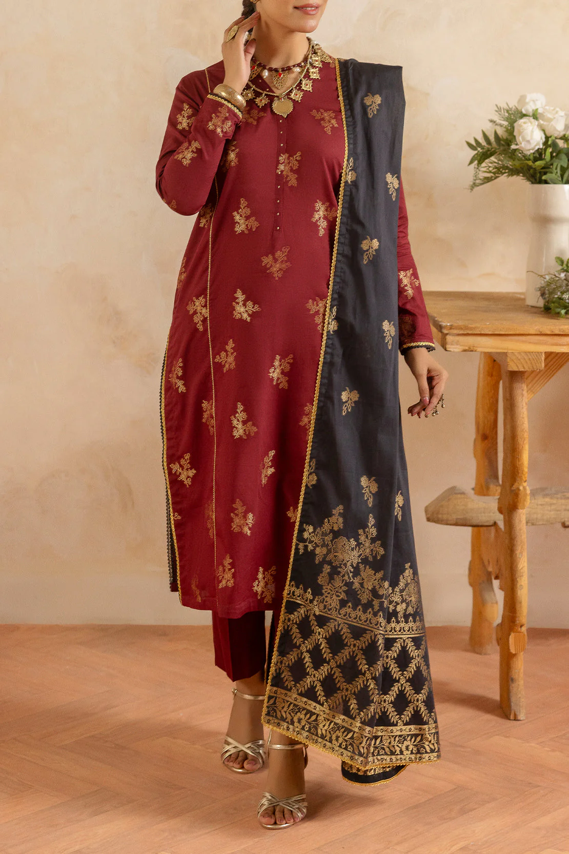Unstitched Jacquard Cotton Shirt - Image 2