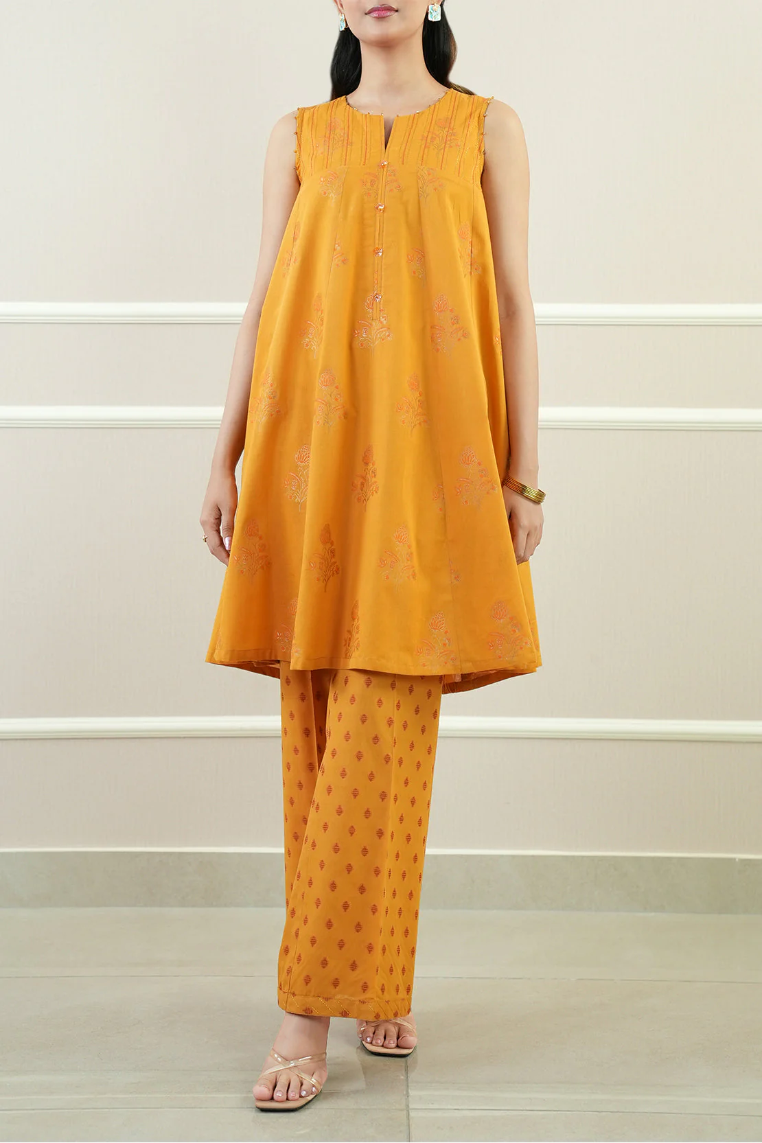 Unstitched Jacquard Cotton Shirt - Image 5