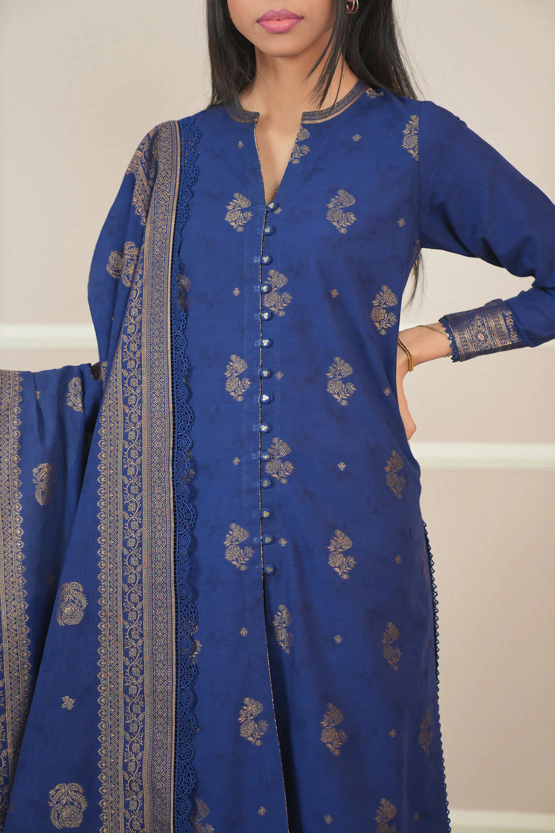 Unstitched Jacquard Cotton Shirt - Image 4