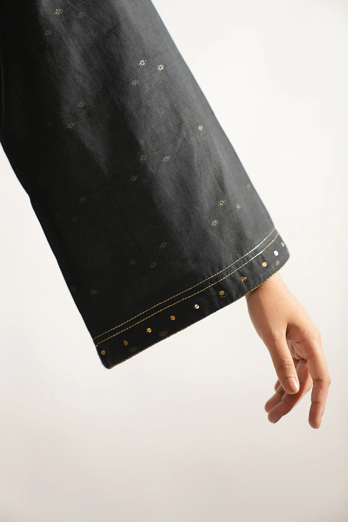 Unstitched Jacquard Cotton Shirt - Image 6