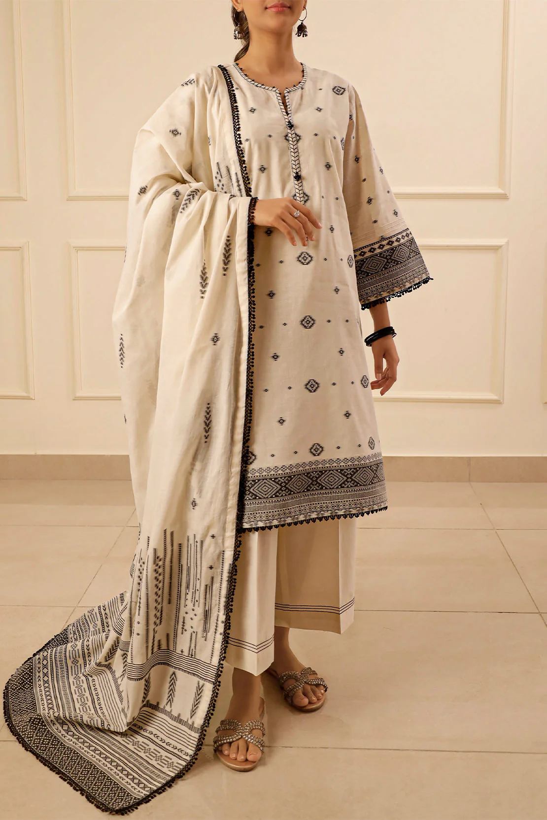Unstitched Jacquard Cotton Shirt - Image 2