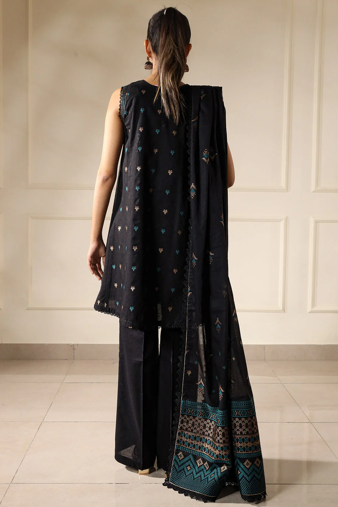 Unstitched Jacquard Cotton Shirt - Image 7