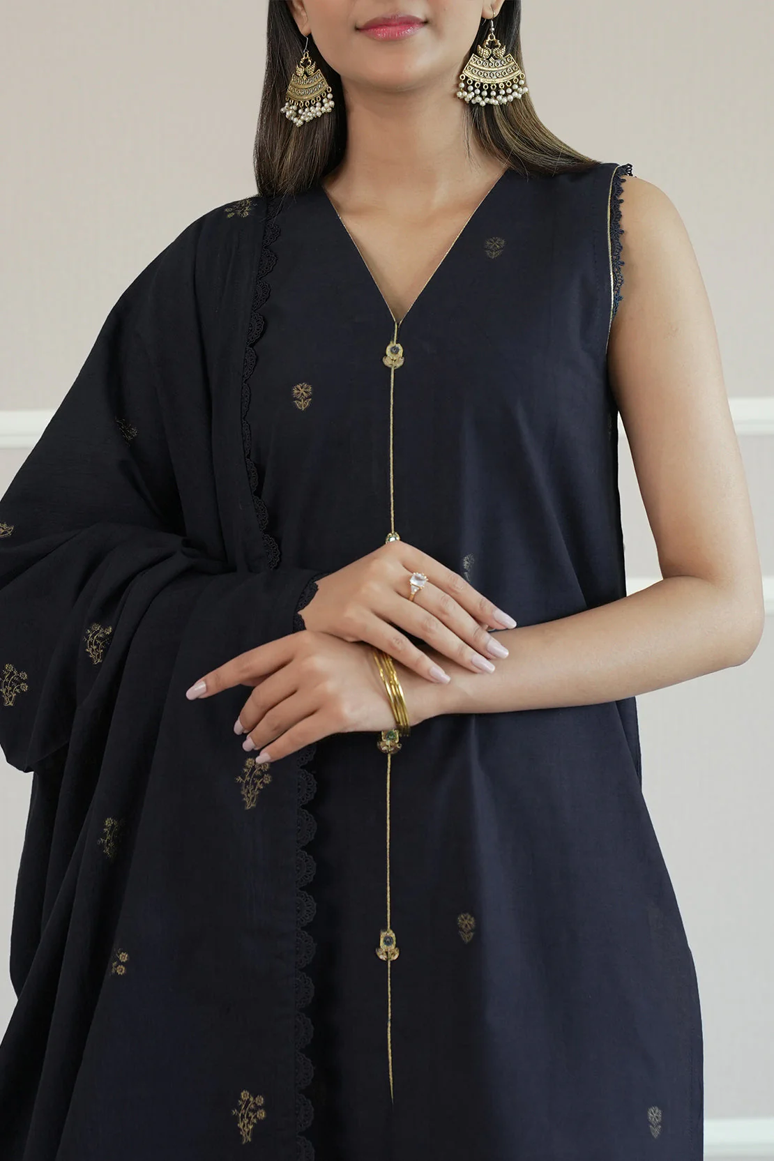 Unstitched Jacquard Cotton Shirt - Image 4