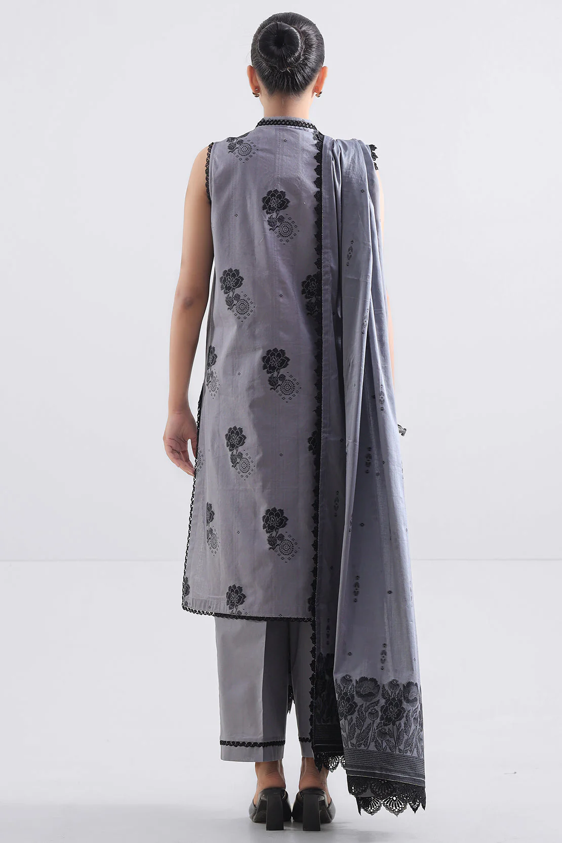 Unstitched Jacquard Cotton Shirt - Image 4