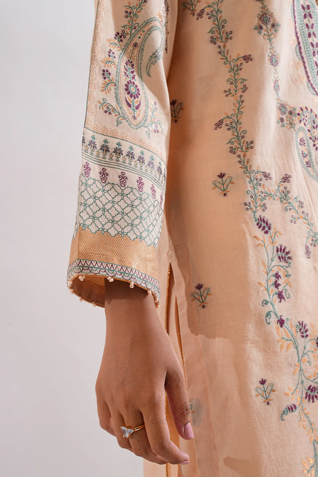Unstitched Jacquard Cotton Shirt - Image 3