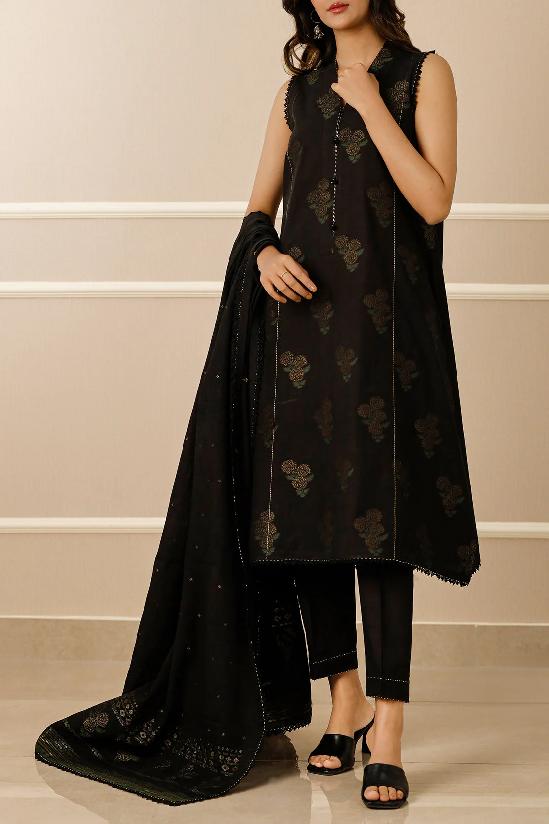 Unstitched Jacquard Cotton Shirt - Image 3