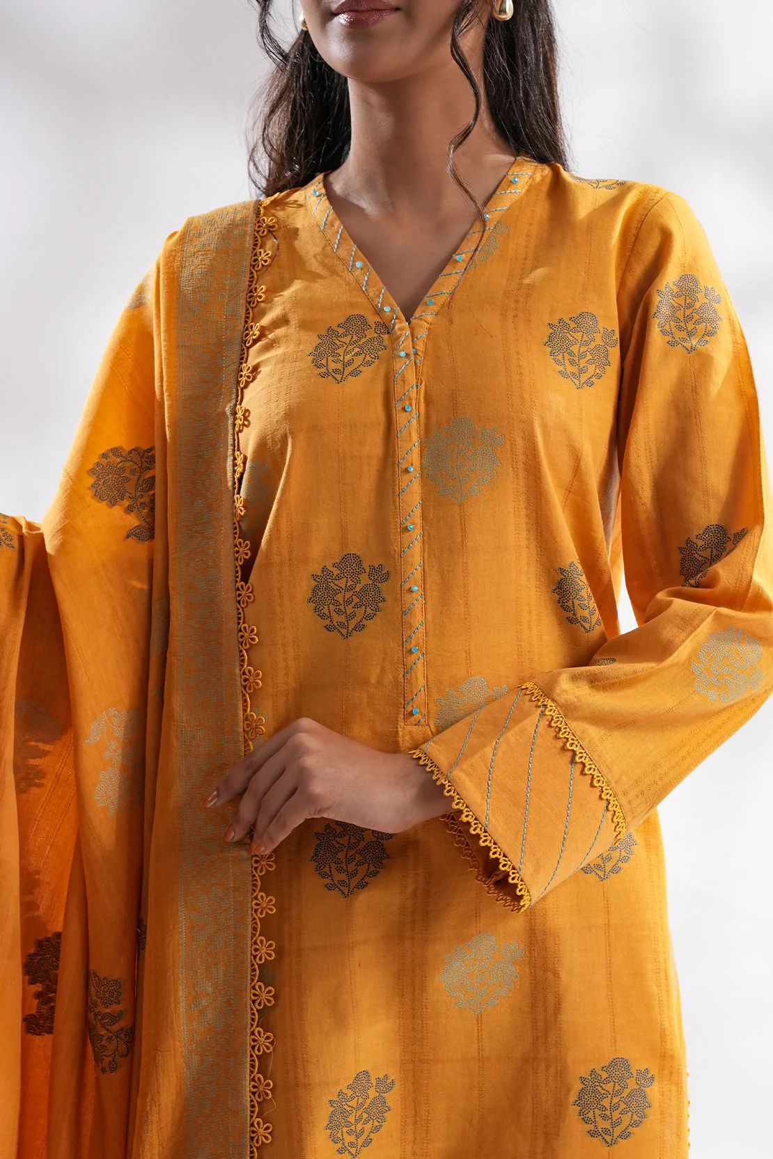 Unstitched Jacquard Cotton Shirt - Image 8