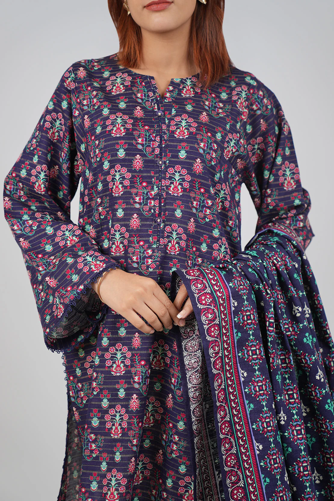 Unstitched Jacquard Khaddar 3 Piece - Image 2