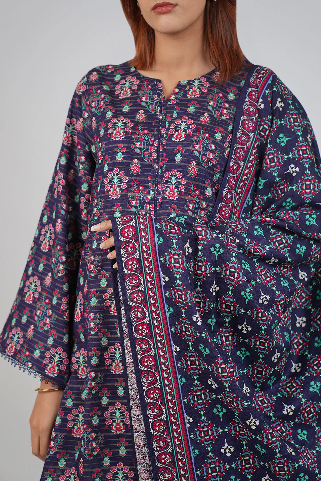 Unstitched Jacquard Khaddar 3 Piece - Image 4