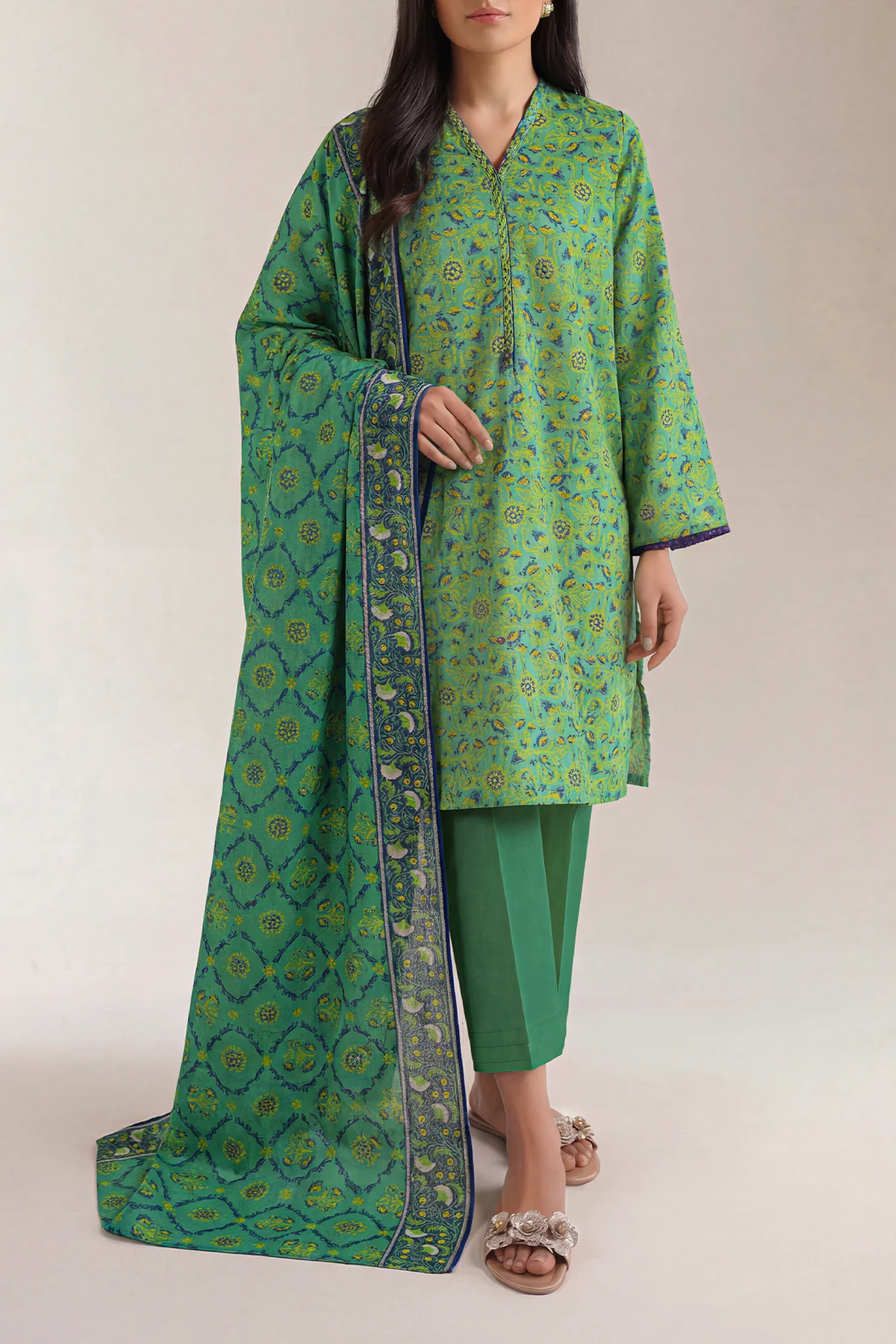 Unstitched Jacquard Khaddar 3 Piece - Image 2