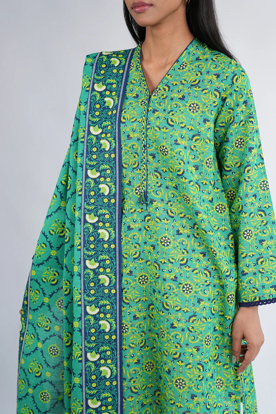 Unstitched Jacquard Khaddar 3 Piece - Image 5